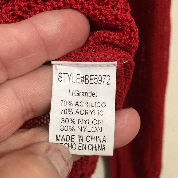 Red sweater with cut out collar and distressed runs size L - Picture 5 of 8